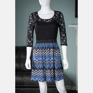 Speechless Sz M Too Cute Dress Blue Chevron Print Flannel w Black Lace Upper